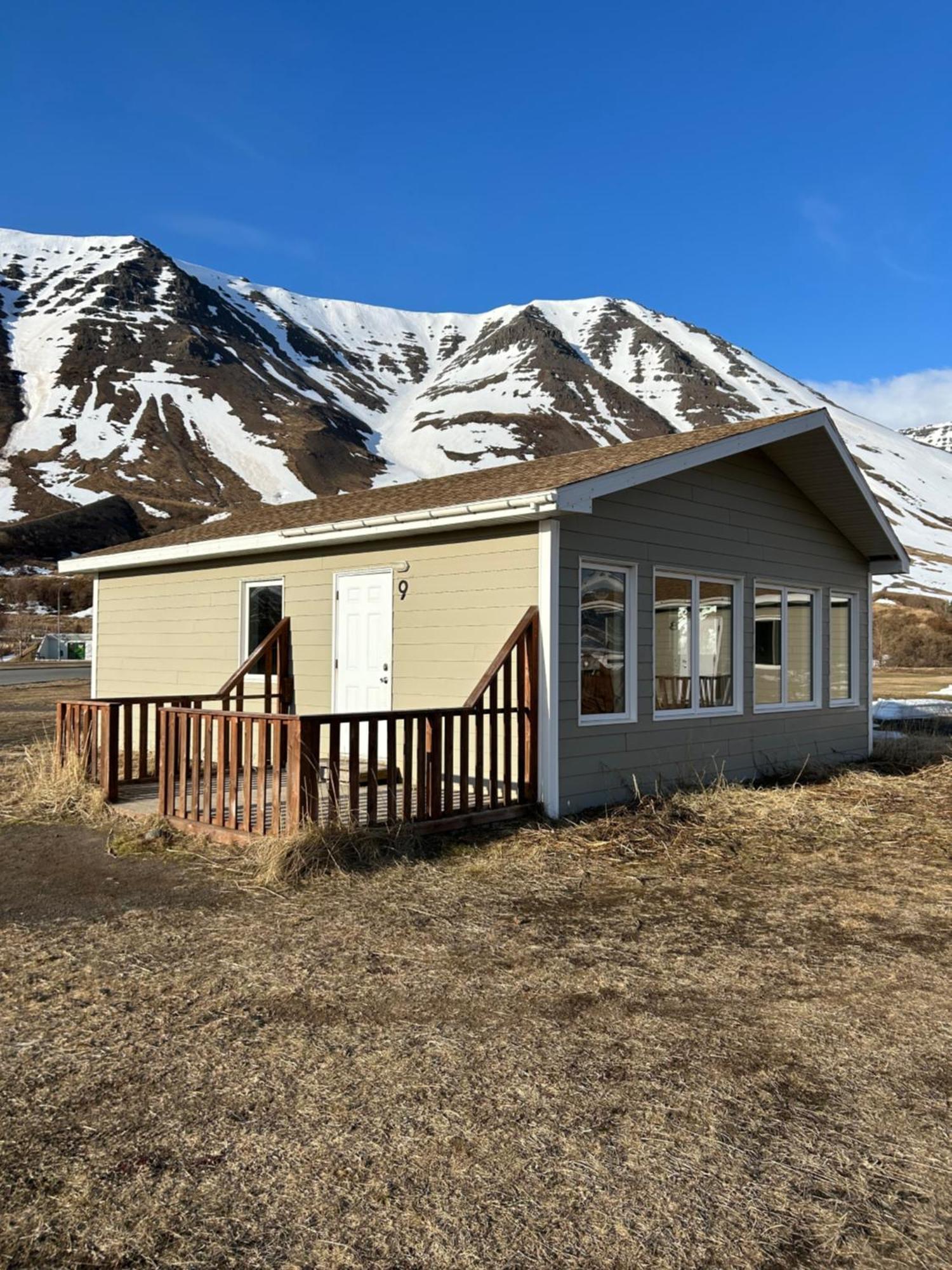Fisk Club Cottages Flateyri - Sailor'S House Экстерьер фото